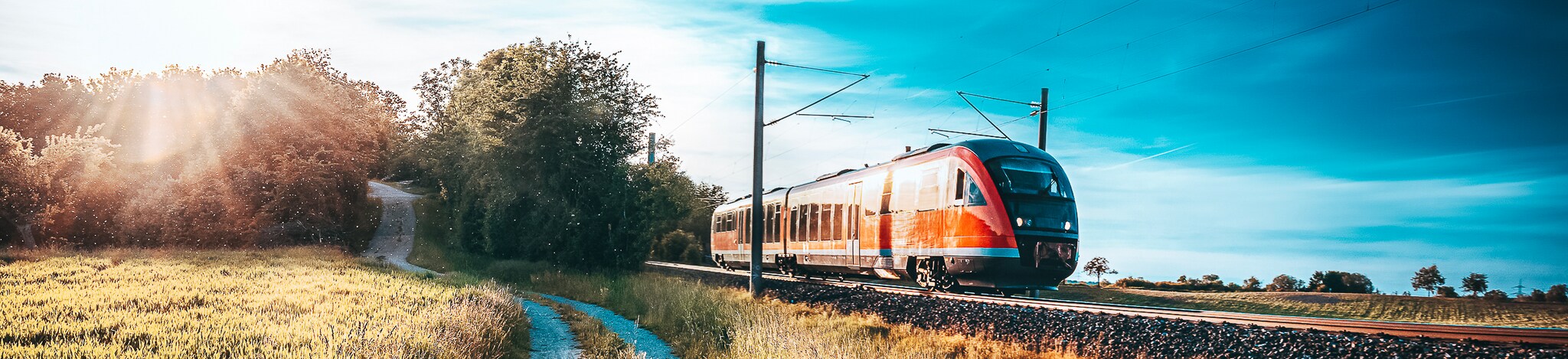 9-Euro-Ticke nutzen, um mit dem Zug in den Urlaub zu fahren_Header